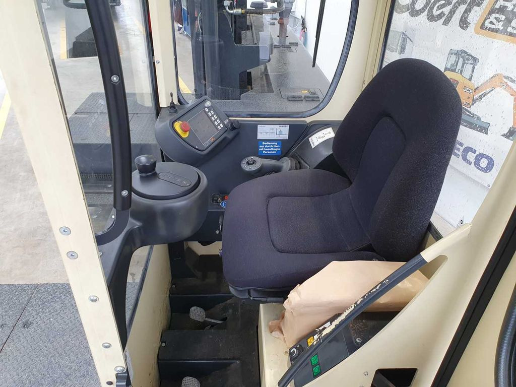 Hubtex MQ 30 H Hybrid / 748h! / Diesel + Elektro  līzingu Hubtex MQ 30 H Hybrid / 748h! / Diesel + Elektro: foto 10