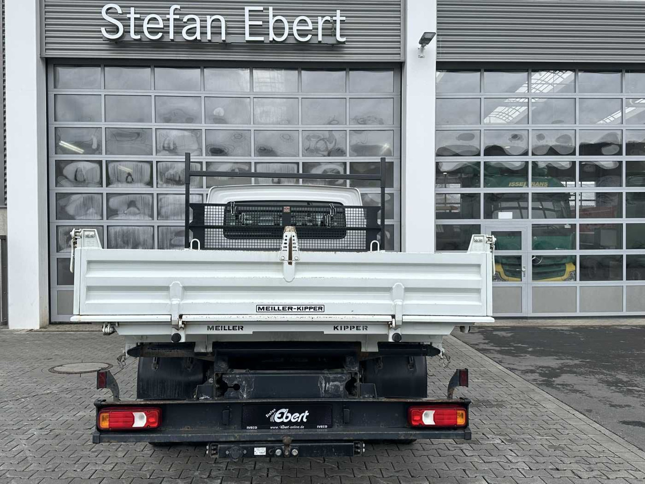 Iveco 70C18H 3-S.Kipper *R.3750mm*7Sitze*AHK* - Komercauto pašizgāzējs: foto 4 Iveco 70C18H 3-S.Kipper *R.3750mm*7Sitze*AHK* - Komercauto pašizgāzējs: foto 4