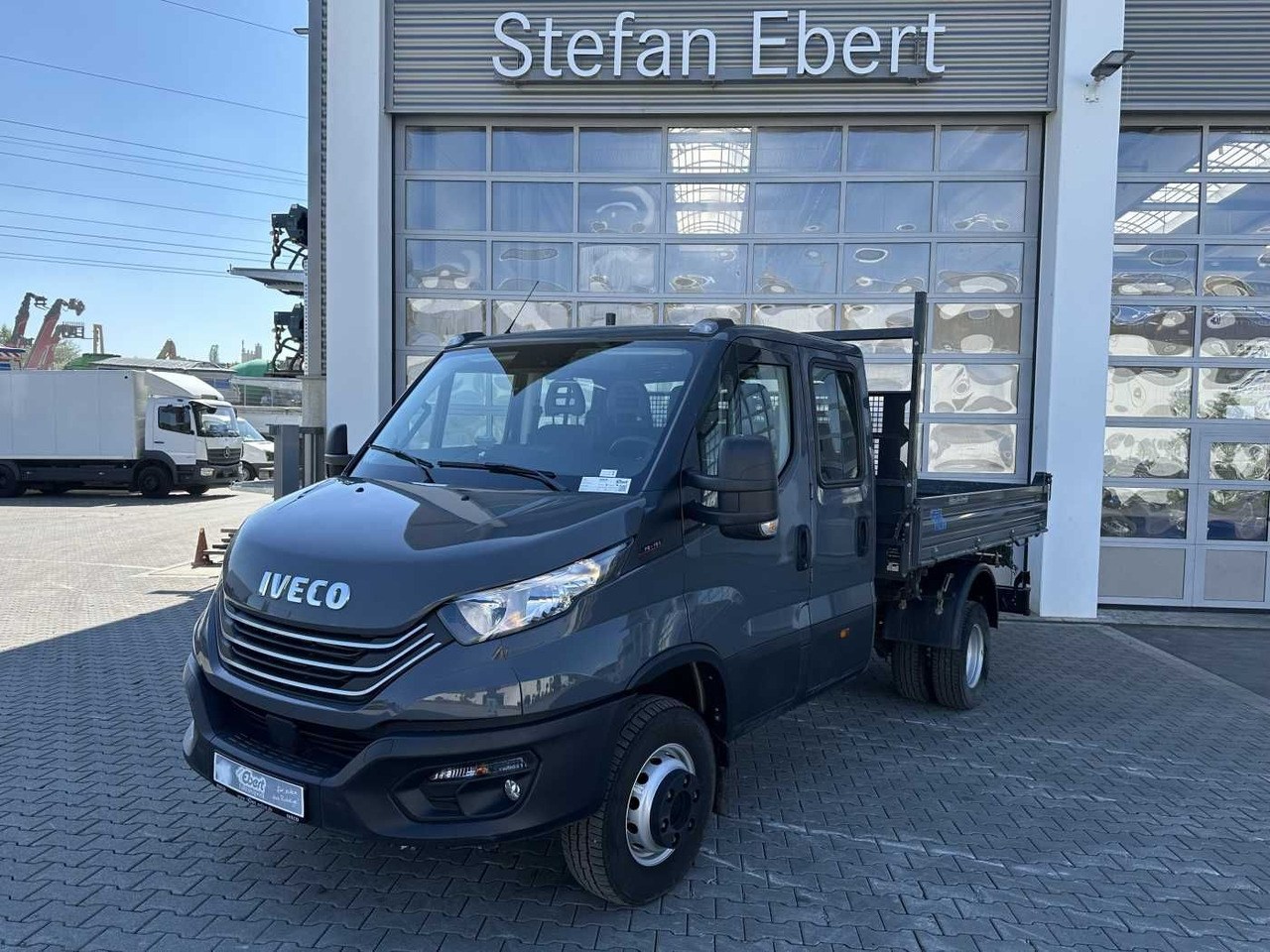 Iveco 70C18H Meiller 3-S.Kipper *R.3750mm*7Sitze*AHK* - Komercauto pašizgāzējs: foto 1 Iveco 70C18H Meiller 3-S.Kipper *R.3750mm*7Sitze*AHK* - Komercauto pašizgāzējs: foto 1