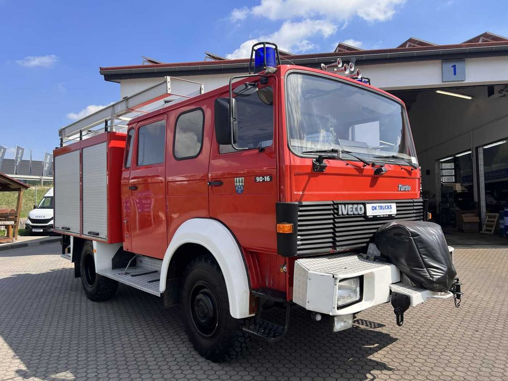 Iveco 90-16 AW 4x4 LF8 Feuerwehr Standheizung 9 Sitze - Ugunsdzēsēju mašīna: foto 3 Iveco 90-16 AW 4x4 LF8 Feuerwehr Standheizung 9 Sitze - Ugunsdzēsēju mašīna: foto 3