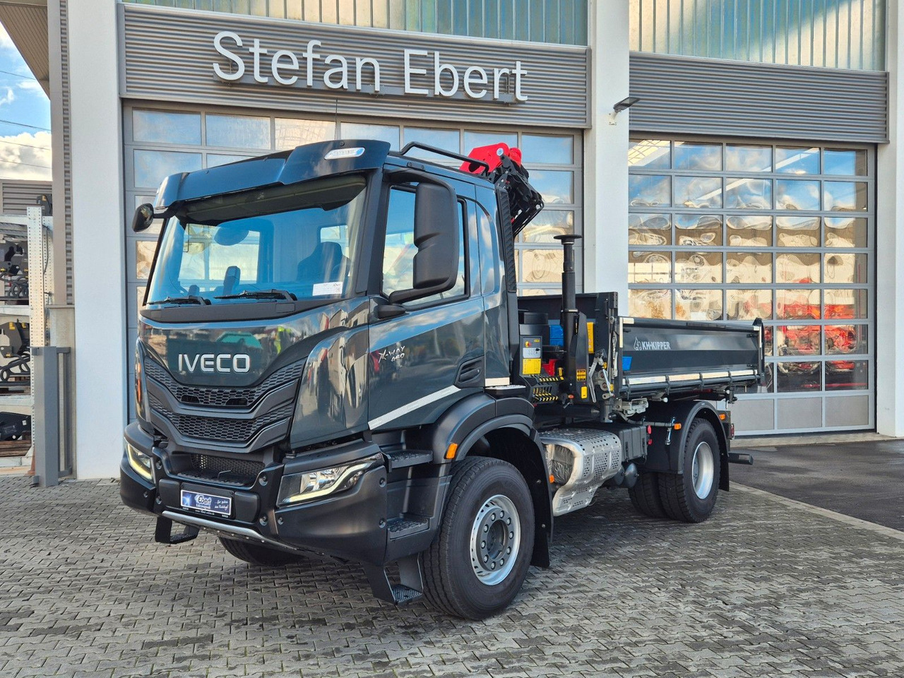 Iveco AD200X46/P HR OFF Palfinger PK 12.501 Funk AHK - Kravas automašīna pašizgāzējs, Kravas auto ar manipulatoru: foto 2 Iveco AD200X46/P HR OFF Palfinger PK 12.501 Funk AHK - Kravas automašīna pašizgāzējs, Kravas auto ar manipulatoru: foto 2