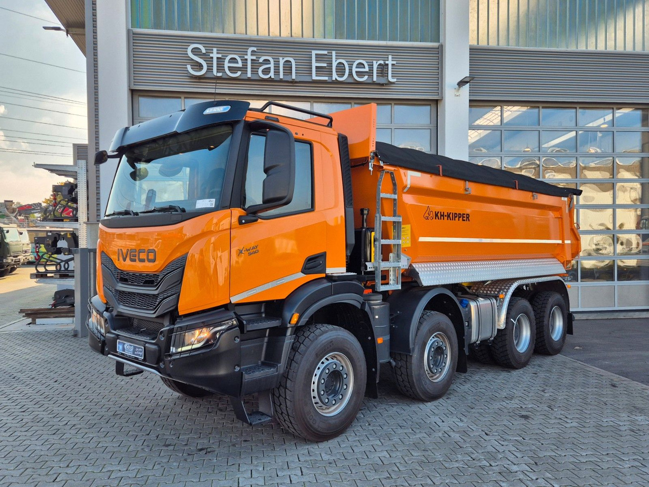 Iveco AD360X54Z HR OFF 8x4 Intarder AHK - Būvgružu konteineru vedējs: foto 4 Iveco AD360X54Z HR OFF 8x4 Intarder AHK - Būvgružu konteineru vedējs: foto 4