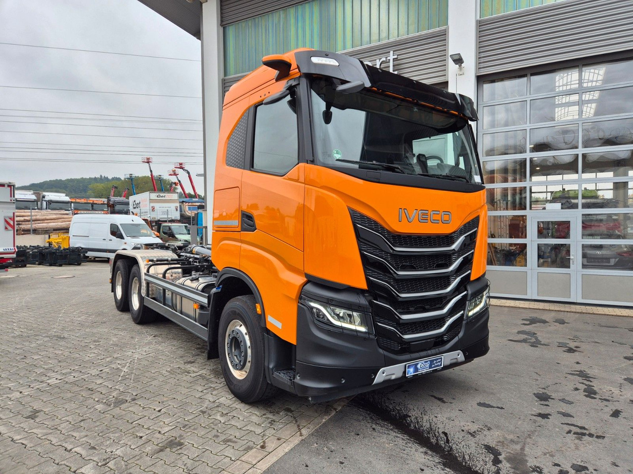 Iveco AS300X58Z/P HR ON+ 6x4 Meiller RS21.60 Funk AHK - Pacēlājs ar āķi: foto 4 Iveco AS300X58Z/P HR ON+ 6x4 Meiller RS21.60 Funk AHK - Pacēlājs ar āķi: foto 4
