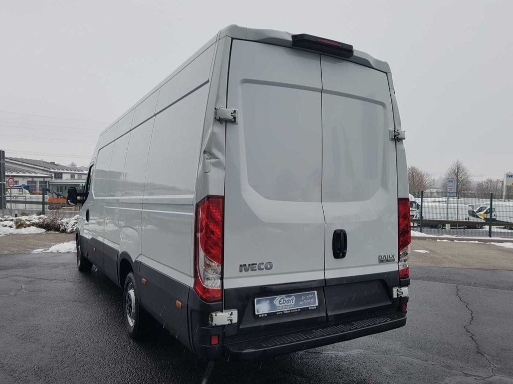 Iveco Daily 35 S16 A8 V *Klima*Automatik*L4.100mm* Iveco Daily 35 S16 A8 V *Klima*Automatik*L4.100mm* - Kravas mikroautobuss: foto 4 Iveco Daily 35 S16 A8 V *Klima*Automatik*L4.100mm* Iveco Daily 35 S16 A8 V *Klima*Automatik*L4.100mm* - Kravas mikroautobuss: foto 4