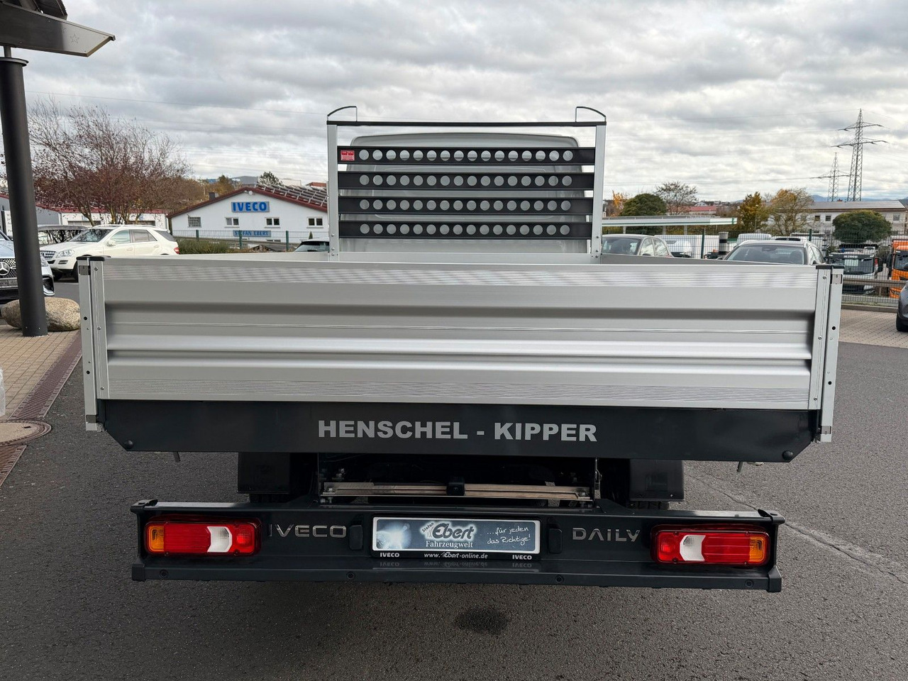 Iveco Daily 35S14 A8*R3.450mm*Automatik*Kamera*2Sitze* - Komercauto pašizgāzējs: foto 5 Iveco Daily 35S14 A8*R3.450mm*Automatik*Kamera*2Sitze* - Komercauto pašizgāzējs: foto 5