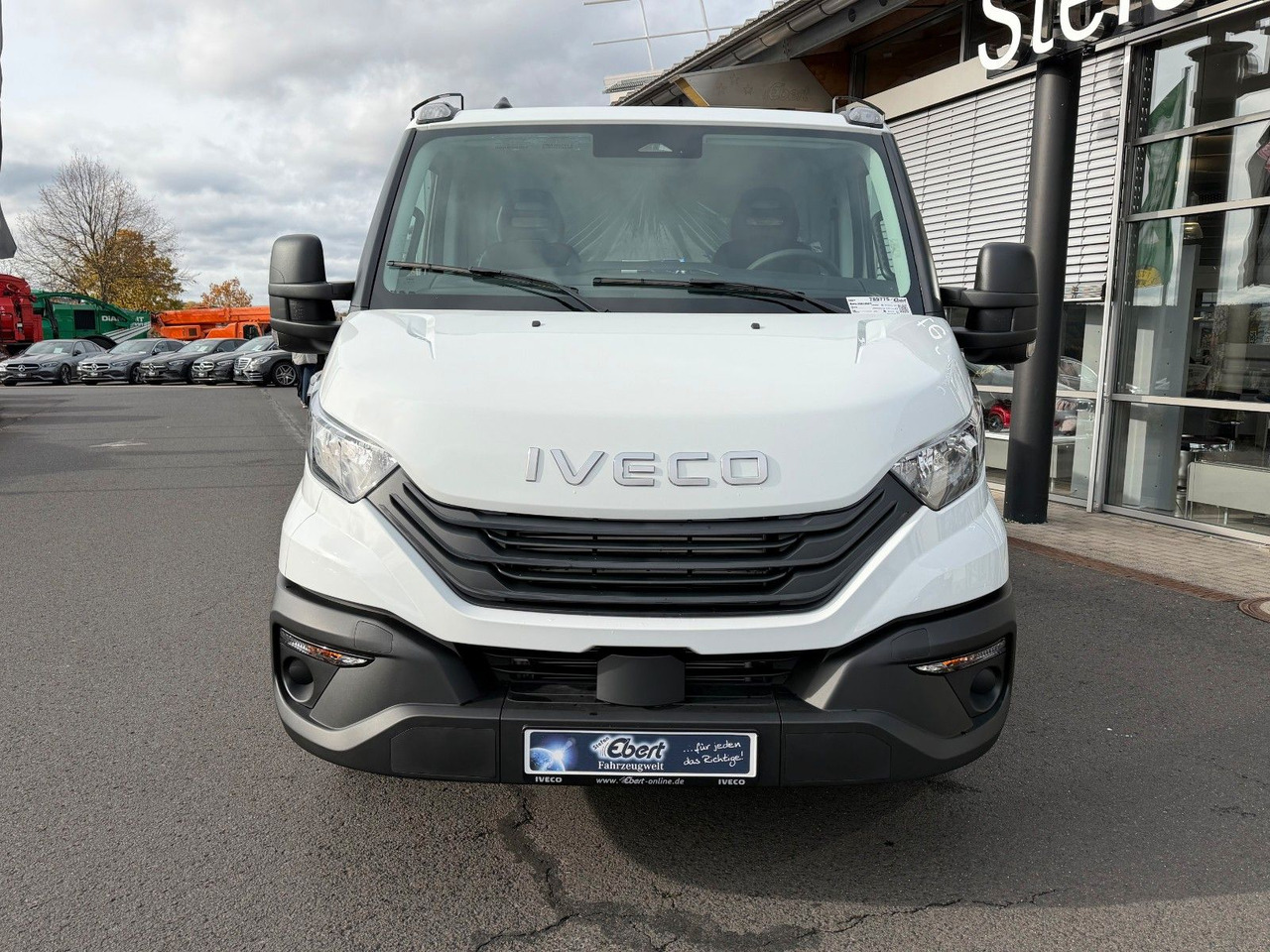 Iveco Daily 35S14 A8*R3.450mm*Automatik*Kamera*2Sitze* - Komercauto pašizgāzējs: foto 2 Iveco Daily 35S14 A8*R3.450mm*Automatik*Kamera*2Sitze* - Komercauto pašizgāzējs: foto 2
