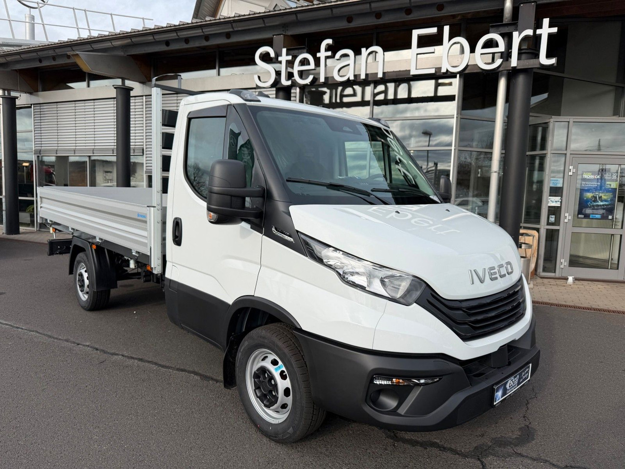 Iveco Daily 35S14 A8*R3.450mm*Automatik*Kamera*2Sitze* - Komercauto pašizgāzējs: foto 1 Iveco Daily 35S14 A8*R3.450mm*Automatik*Kamera*2Sitze* - Komercauto pašizgāzējs: foto 1