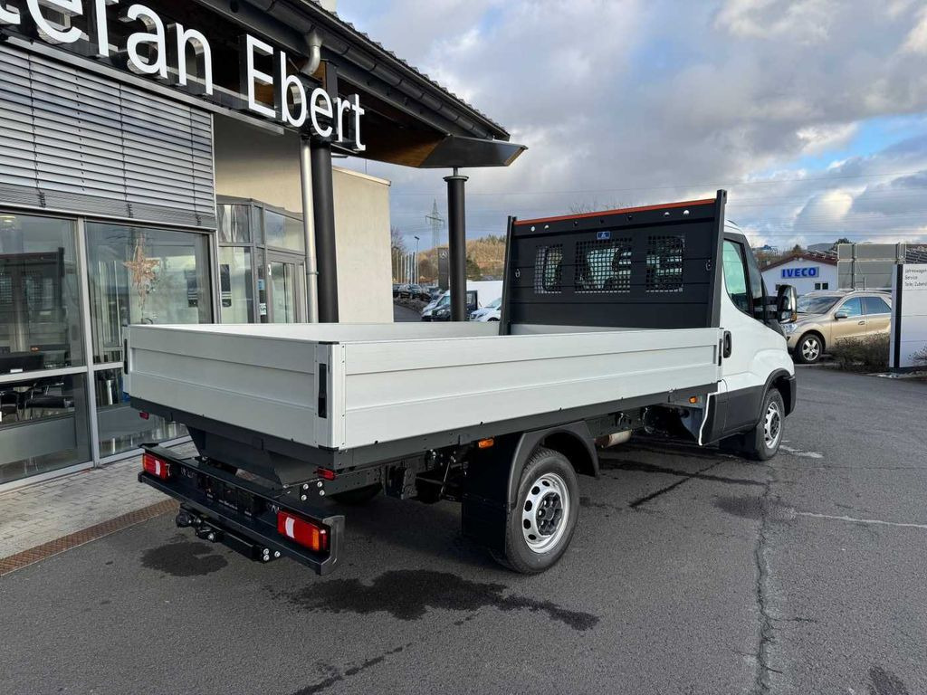 Iveco Daily 35S14 Pritsche *R.3450mm*3,5tAHK* - Automašīna ar kravas platformu: foto 5 Iveco Daily 35S14 Pritsche *R.3450mm*3,5tAHK* - Automašīna ar kravas platformu: foto 5