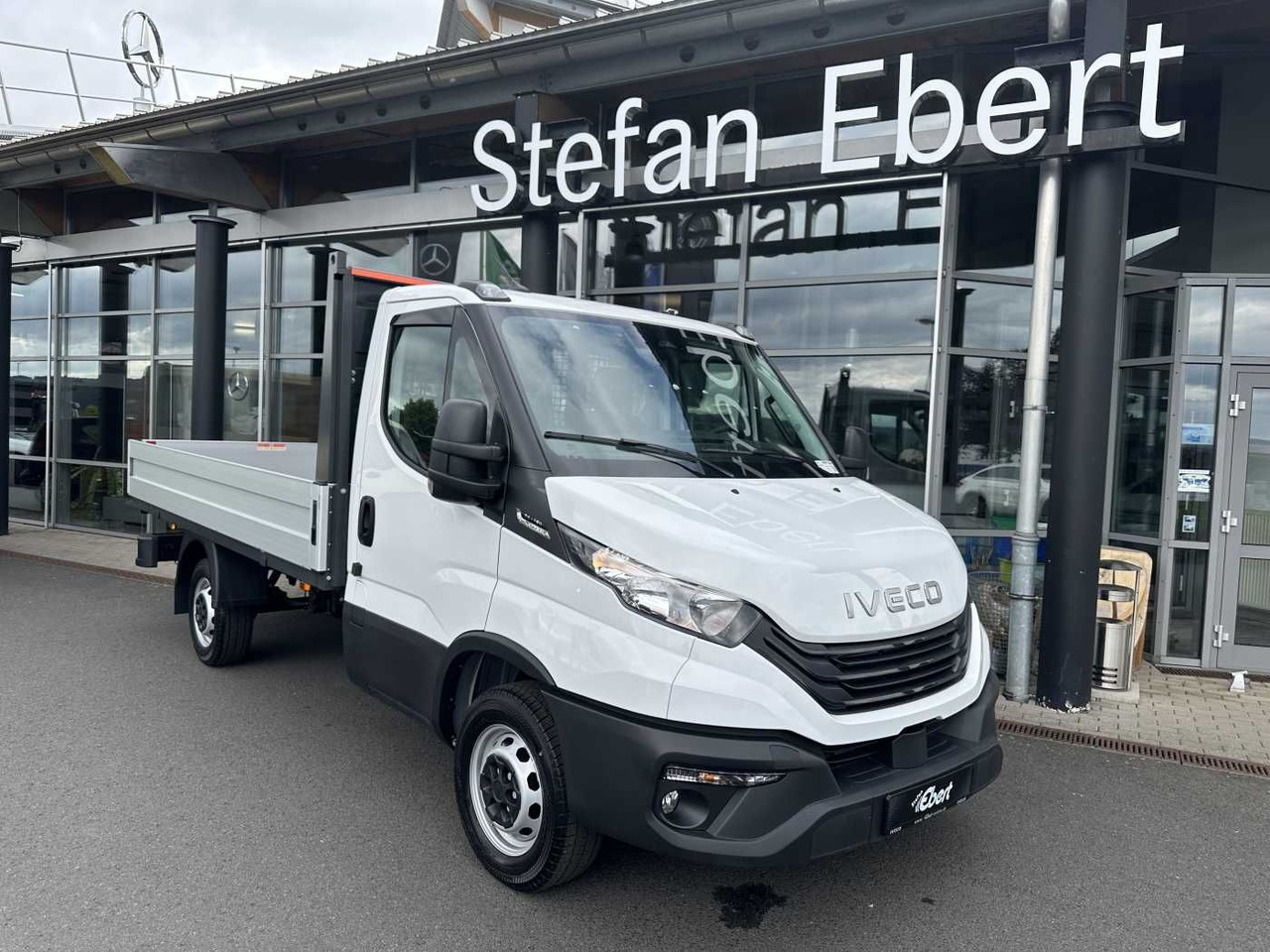 Iveco Daily 35S16 A8 Pritsche *R3.450mm*AHK* - Automašīna ar kravas platformu: foto 1 Iveco Daily 35S16 A8 Pritsche *R3.450mm*AHK* - Automašīna ar kravas platformu: foto 1