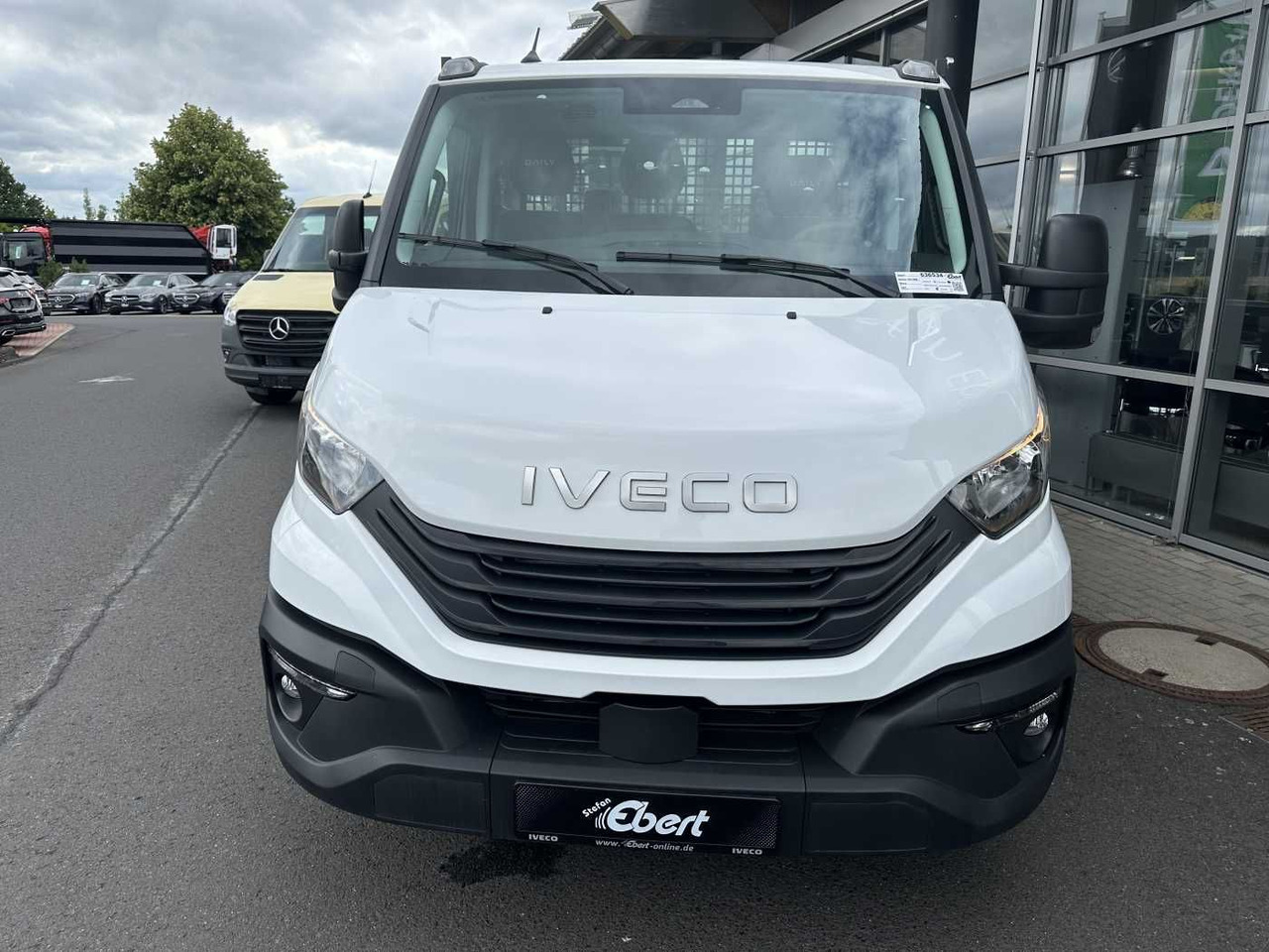 Iveco Daily 35S16 A8 Pritsche *R3.450mm*AHK* - Automašīna ar kravas platformu: foto 2 Iveco Daily 35S16 A8 Pritsche *R3.450mm*AHK* - Automašīna ar kravas platformu: foto 2