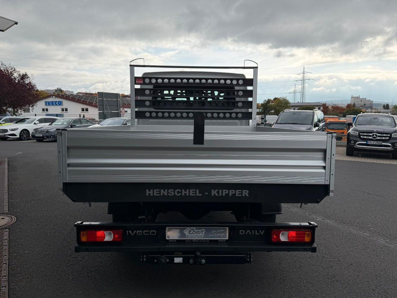 Iveco Daily 35S16 A8 *R.3450mm*Automatik*AHK*7-Sitze* - Komercauto pašizgāzējs, Kravas-pasažieru furgons: foto 5 Iveco Daily 35S16 A8 *R.3450mm*Automatik*AHK*7-Sitze* - Komercauto pašizgāzējs, Kravas-pasažieru furgons: foto 5