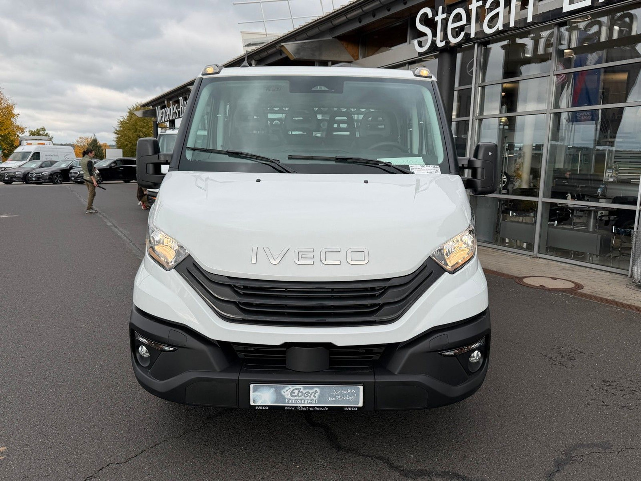 Iveco Daily 35S16 A8 *R.3450mm*Automatik*AHK*7-Sitze* - Komercauto pašizgāzējs, Kravas-pasažieru furgons: foto 2 Iveco Daily 35S16 A8 *R.3450mm*Automatik*AHK*7-Sitze* - Komercauto pašizgāzējs, Kravas-pasažieru furgons: foto 2