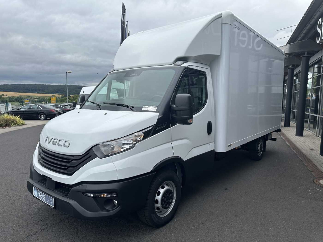 Iveco Daily 35S16 HA8/P Koffer *R4.100mm* LBW*Luft* - Furgons ar slēgtā virsbūve: foto 4 Iveco Daily 35S16 HA8/P Koffer *R4.100mm* LBW*Luft* - Furgons ar slēgtā virsbūve: foto 4