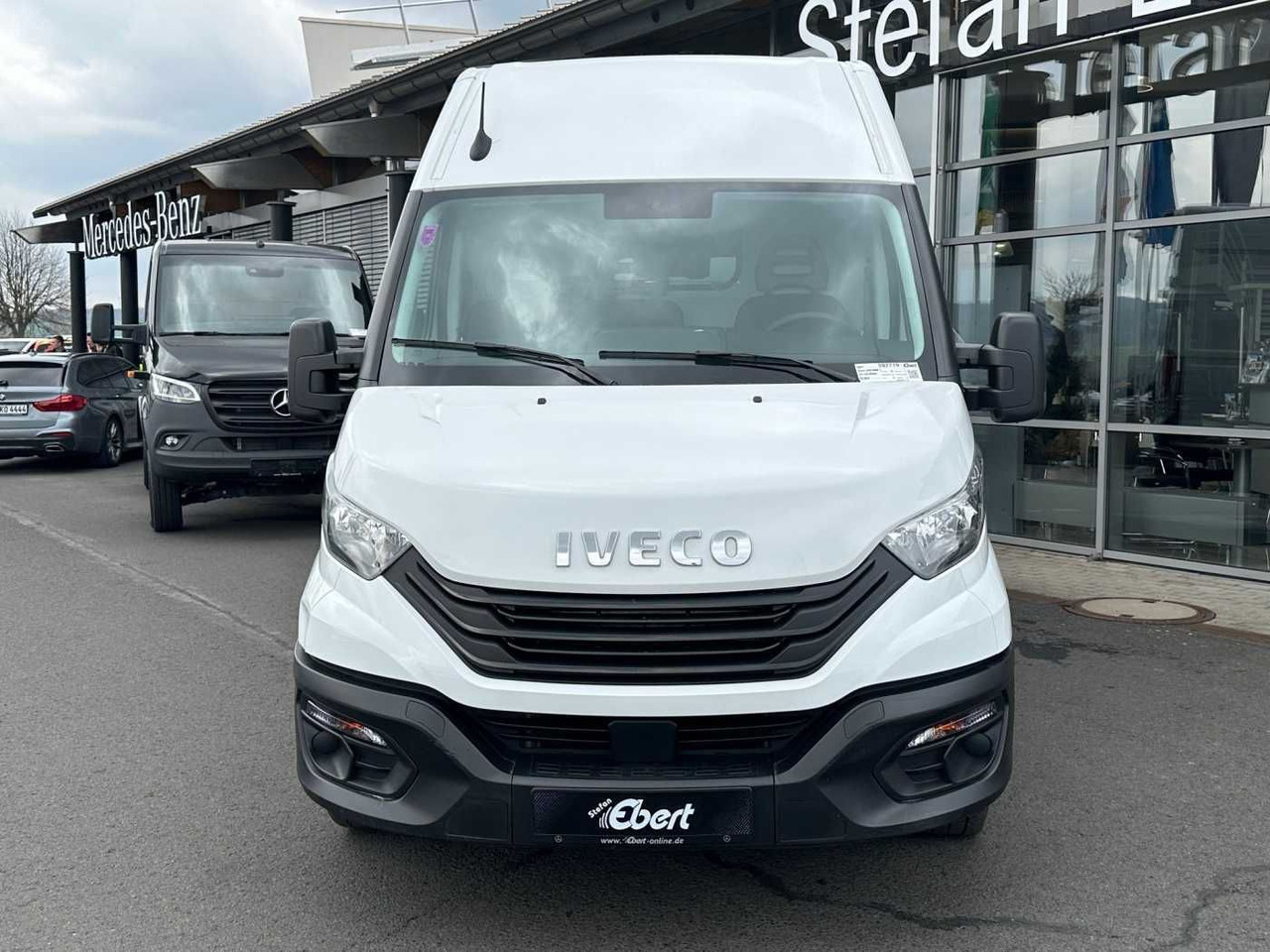 Iveco Daily 35S16 *Klima*L3.520mm* - Kravas mikroautobuss: foto 2 Iveco Daily 35S16 *Klima*L3.520mm* - Kravas mikroautobuss: foto 2