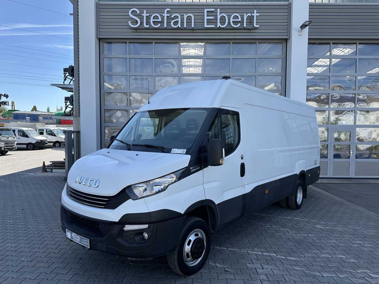 Iveco Daily 50C16 R4.100mm *AHK*Automatik*Ladekran* - Kravas mikroautobuss: foto 1 Iveco Daily 50C16 R4.100mm *AHK*Automatik*Ladekran* - Kravas mikroautobuss: foto 1