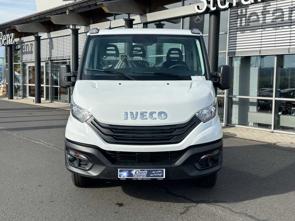 Iveco Daily 50C18 3.0L *R3750mm*Navi*Klima* 3x - Šasija kravas automašīna: foto 2 Iveco Daily 50C18 3.0L *R3750mm*Navi*Klima* 3x - Šasija kravas automašīna: foto 2