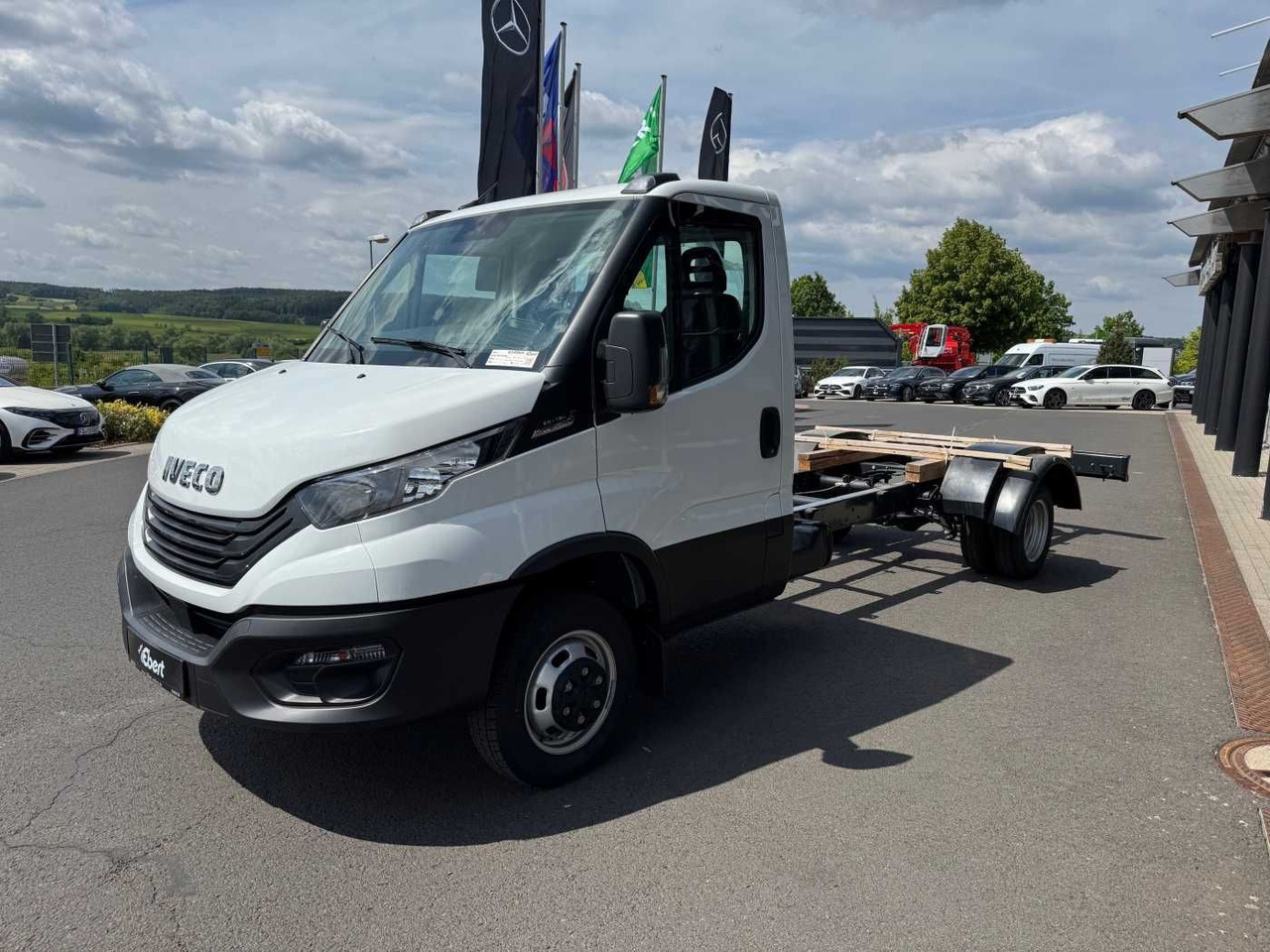 Iveco Daily 50C18 HA8 3.0L *R4.350mm*Klima*Automatik* - Šasija kravas automašīna: foto 3 Iveco Daily 50C18 HA8 3.0L *R4.350mm*Klima*Automatik* - Šasija kravas automašīna: foto 3