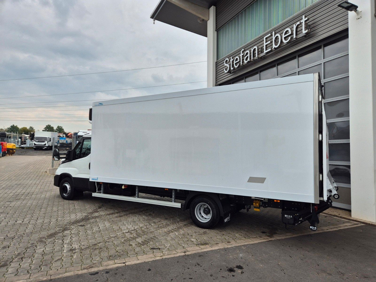 Iveco Daily 70C18 A8 3.0L *R5.100mm*LBW*Luft*Automatik - Komercauto refrižerators: foto 4 Iveco Daily 70C18 A8 3.0L *R5.100mm*LBW*Luft*Automatik - Komercauto refrižerators: foto 4