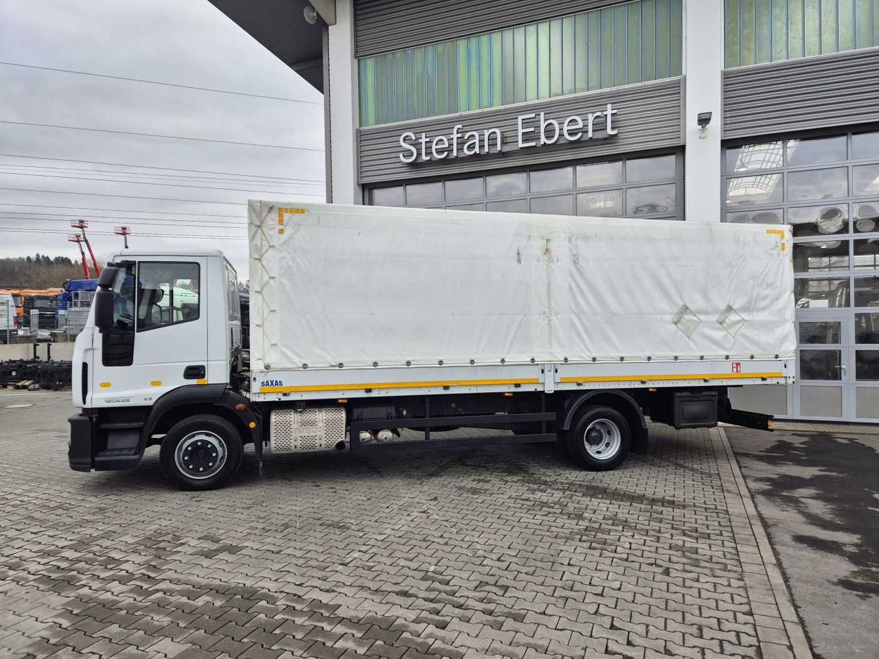 Iveco Eurocargo ML120E25 4x2 AHK Differenzial - Kravas automašīna ar tentu: foto 4 Iveco Eurocargo ML120E25 4x2 AHK Differenzial - Kravas automašīna ar tentu: foto 4