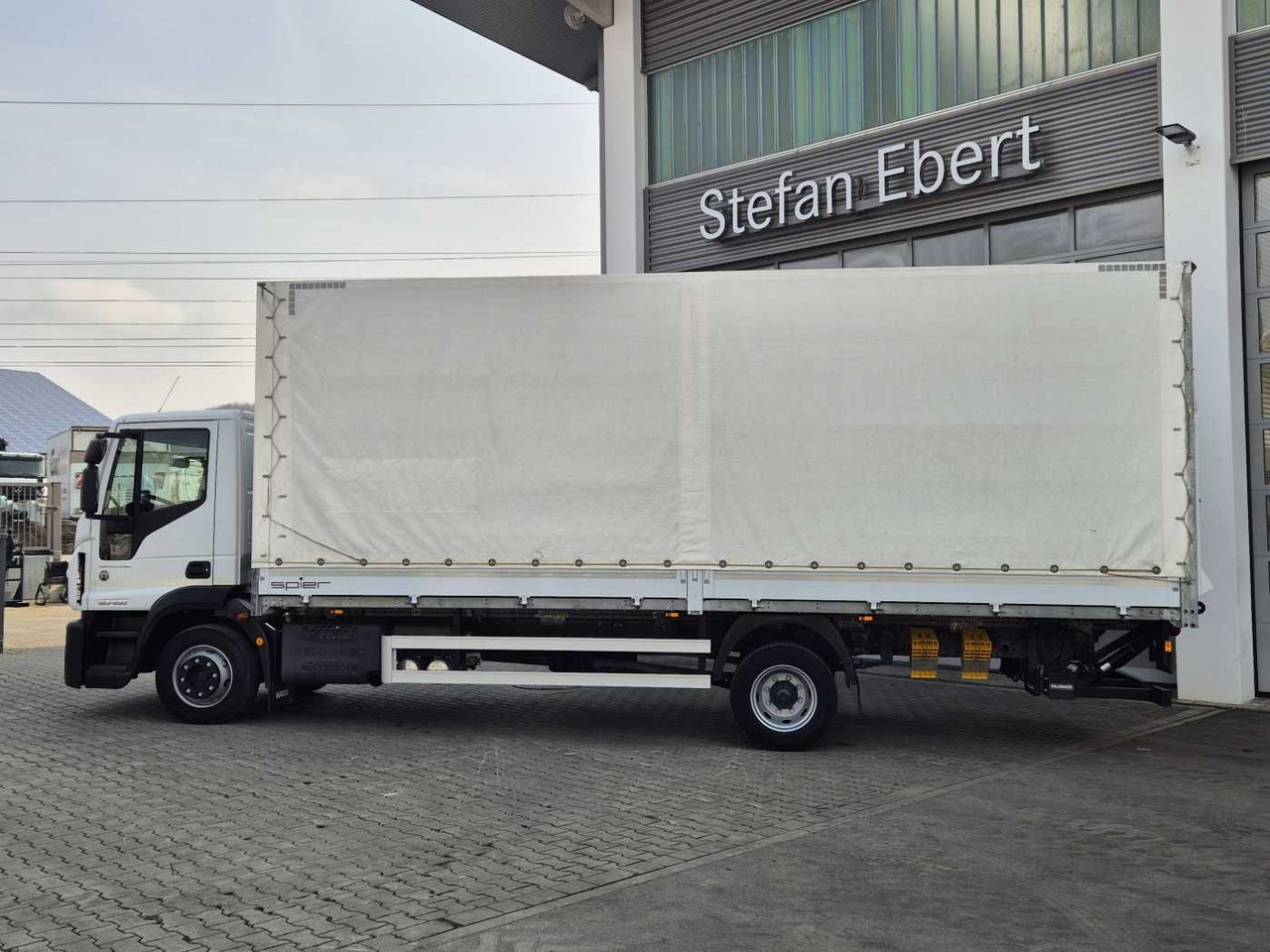 Iveco Eurocargo ML120E25 LBW 1.500kg Klima 3 Sitze - Kravas automašīna ar tentu: foto 5 Iveco Eurocargo ML120E25 LBW 1.500kg Klima 3 Sitze - Kravas automašīna ar tentu: foto 5