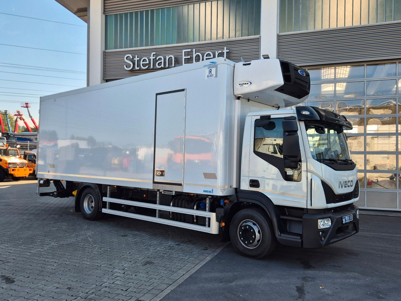Iveco Eurocargo ML160E28/P Carrier Supra 1250 LBW Tür - Kravas automašīna refrižerators: foto 4 Iveco Eurocargo ML160E28/P Carrier Supra 1250 LBW Tür - Kravas automašīna refrižerators: foto 4