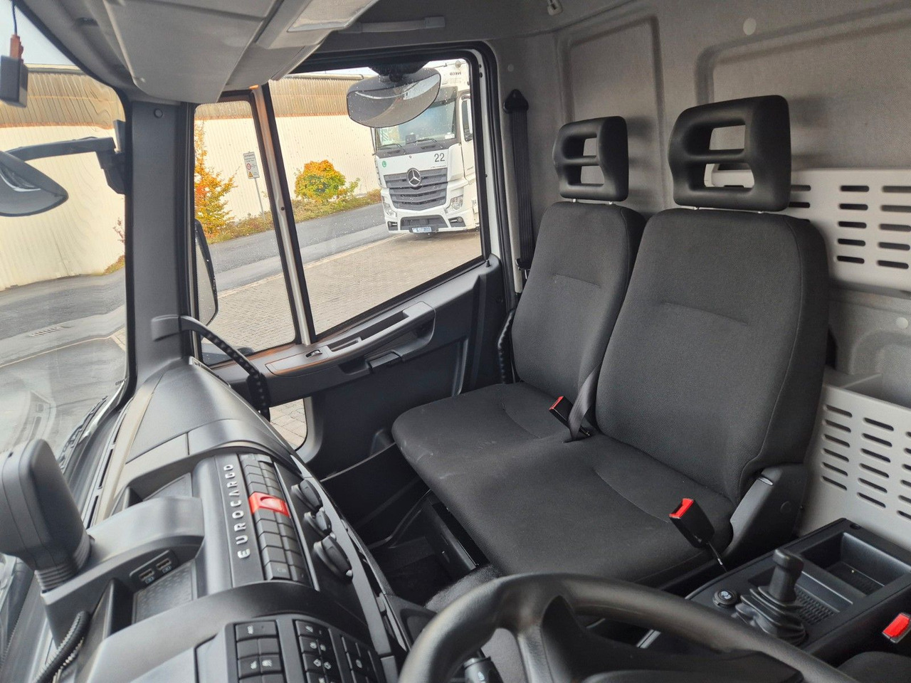 Furgons ar slēgtā virsbūve Iveco Eurocargo ML75E21 LBW Klima 3 Sitze: foto 26