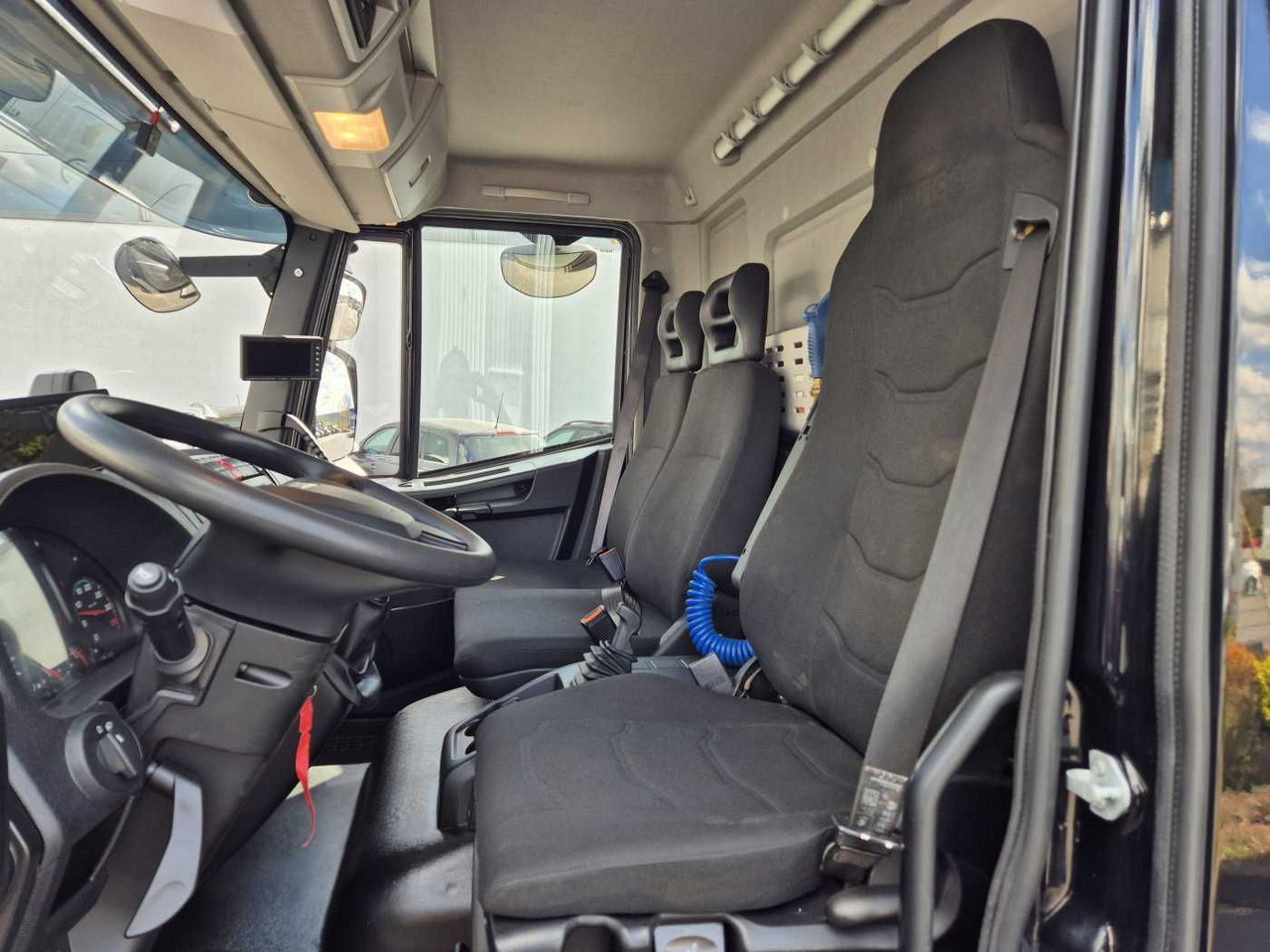 Furgons ar slēgtā virsbūve Iveco Eurocargo ML80E21/P LBW Bär 1.500kg 2x AHK: foto 12
