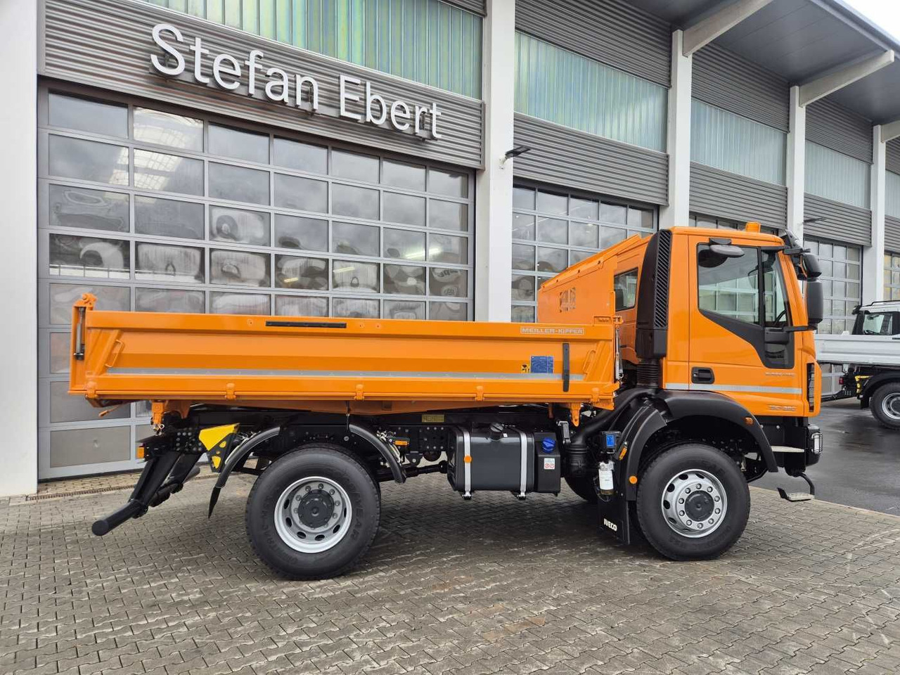 Iveco ML150E28W 4x4 Meiller Dreiseitenkipper 2xAHK - Kravas automašīna pašizgāzējs: foto 5 Iveco ML150E28W 4x4 Meiller Dreiseitenkipper 2xAHK - Kravas automašīna pašizgāzējs: foto 5
