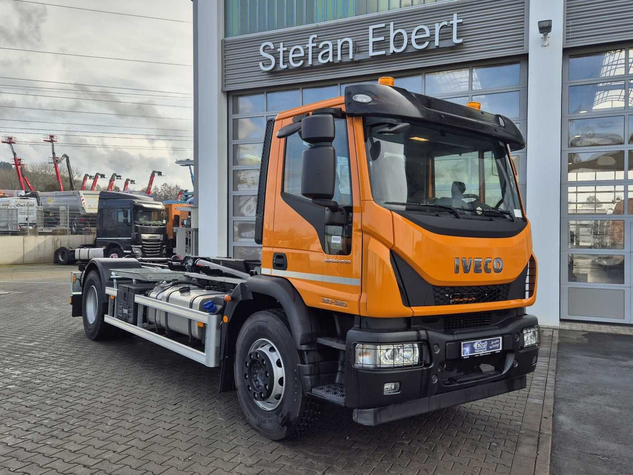 Iveco ML180E32/P HIAB ULT14S51 AHK Standheizung - Pacēlājs ar āķi: foto 3 Iveco ML180E32/P HIAB ULT14S51 AHK Standheizung - Pacēlājs ar āķi: foto 3