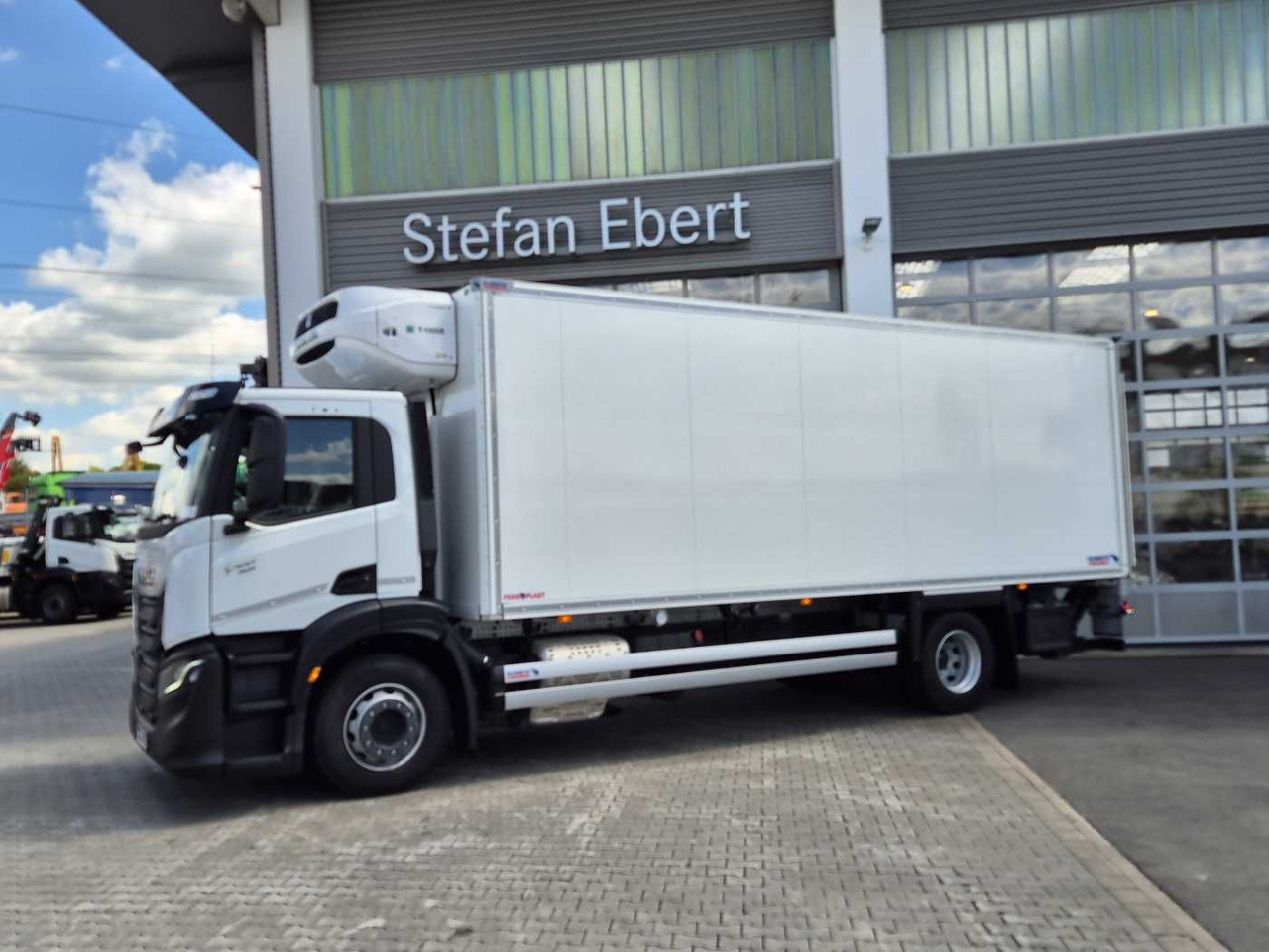 Iveco S-Way AD190S40/FP ThermoKing T-1000R LBW Tür AHK - Kravas automašīna refrižerators: foto 3 Iveco S-Way AD190S40/FP ThermoKing T-1000R LBW Tür AHK - Kravas automašīna refrižerators: foto 3