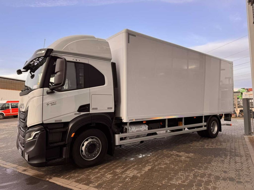 Iveco S-Way AT190S40/P LBW 2.000kg Tür Navi Bett - Kravas automašīna ar slēgto virsbūvi: foto 4 Iveco S-Way AT190S40/P LBW 2.000kg Tür Navi Bett - Kravas automašīna ar slēgto virsbūvi: foto 4