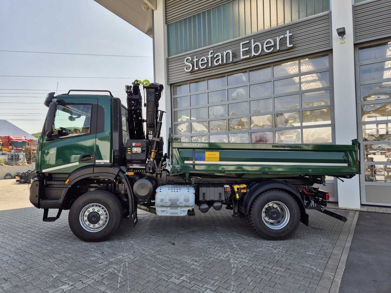 Iveco T-Way AD190T36W/P 4x4 HIAB X-HIDUO 118E-3 Funk - Kravas automašīna pašizgāzējs, Kravas auto ar manipulatoru: foto 4 Iveco T-Way AD190T36W/P 4x4 HIAB X-HIDUO 118E-3 Funk - Kravas automašīna pašizgāzējs, Kravas auto ar manipulatoru: foto 4