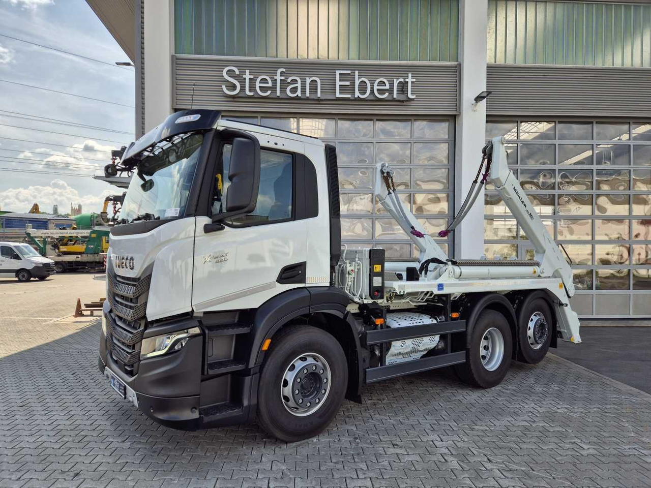 Iveco X-Way AD280X42Y/PS Meiller AK 16.T Funk Intarder - Kravas automašīna pašizgāzējs: foto 4 Iveco X-Way AD280X42Y/PS Meiller AK 16.T Funk Intarder - Kravas automašīna pašizgāzējs: foto 4