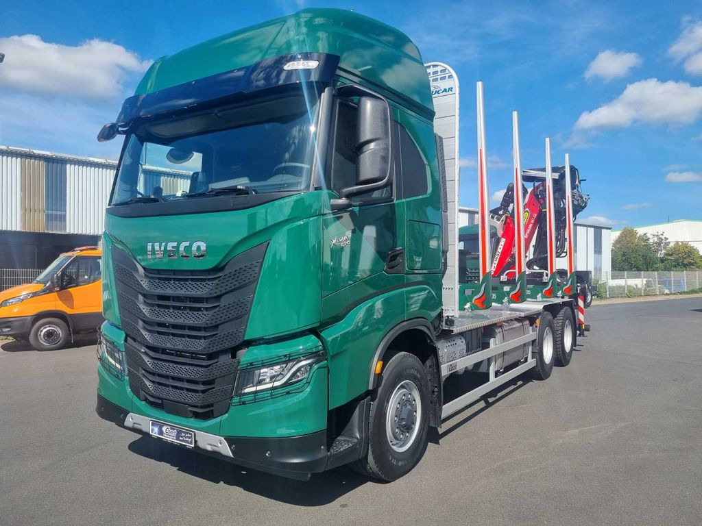 Iveco X-Way AS300X57 Z/P HR ON+ 6x4 (6x6 Hi Traction) - Kokvedējs, Kravas auto ar manipulatoru: foto 1 Iveco X-Way AS300X57 Z/P HR ON+ 6x4 (6x6 Hi Traction) - Kokvedējs, Kravas auto ar manipulatoru: foto 1