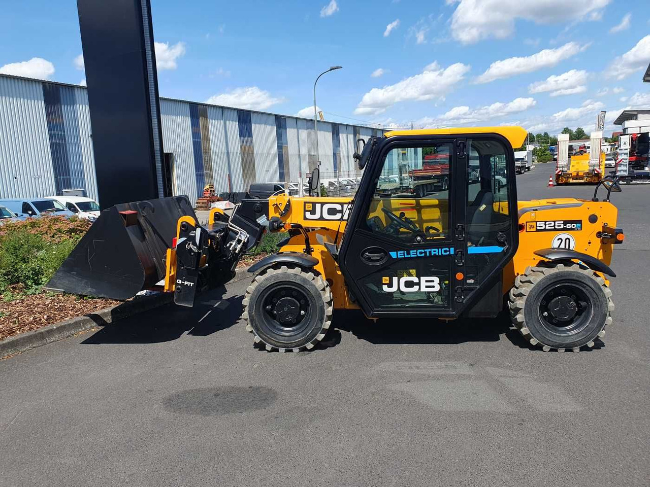 JCB 525-60E / Elektro / 2022 / nur 176h / Gabel - Teleskopiskais iekrāvējs: foto 3 JCB 525-60E / Elektro / 2022 / nur 176h / Gabel - Teleskopiskais iekrāvējs: foto 3