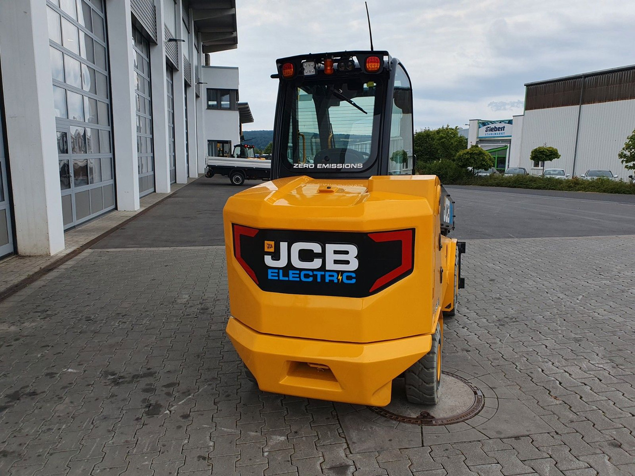 JCB TLT 35-22E Teletruck / nur 149h! / 2022 / SS - Teleskopiskais iekrāvējs: foto 4 JCB TLT 35-22E Teletruck / nur 149h! / 2022 / SS - Teleskopiskais iekrāvējs: foto 4