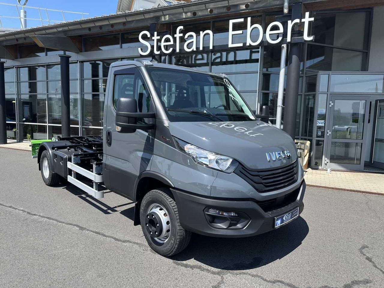 Iveco Daily 70C18 H 3.0L *R3.750mm*AHK*Luft*Sperre* - Komercauto: foto 1 Iveco Daily 70C18 H 3.0L *R3.750mm*AHK*Luft*Sperre* - Komercauto: foto 1