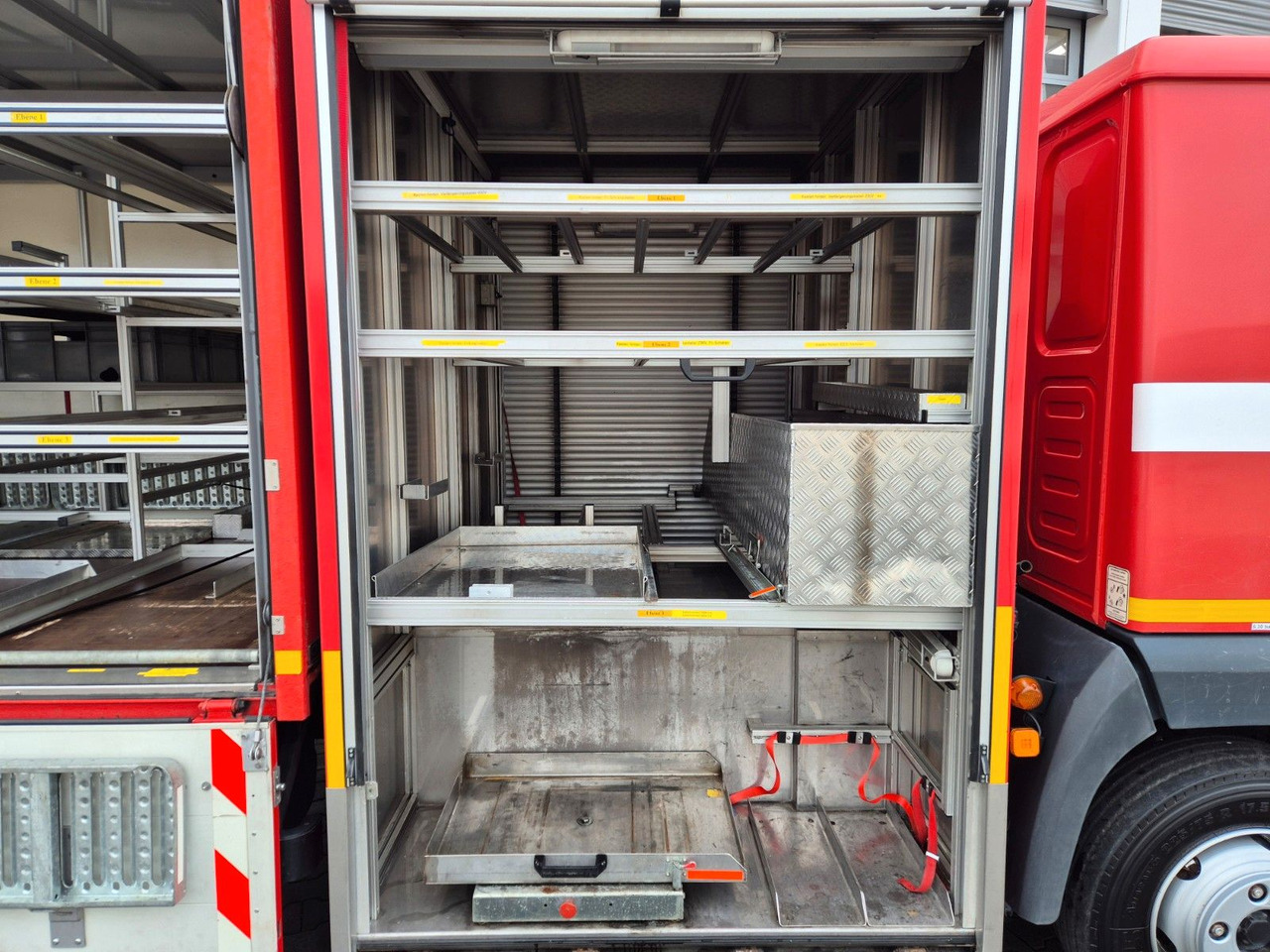 Kravas automašīna MAN LE 9.150 Feuerwehr Schmitz GW-6 Gerätewagen: foto 24