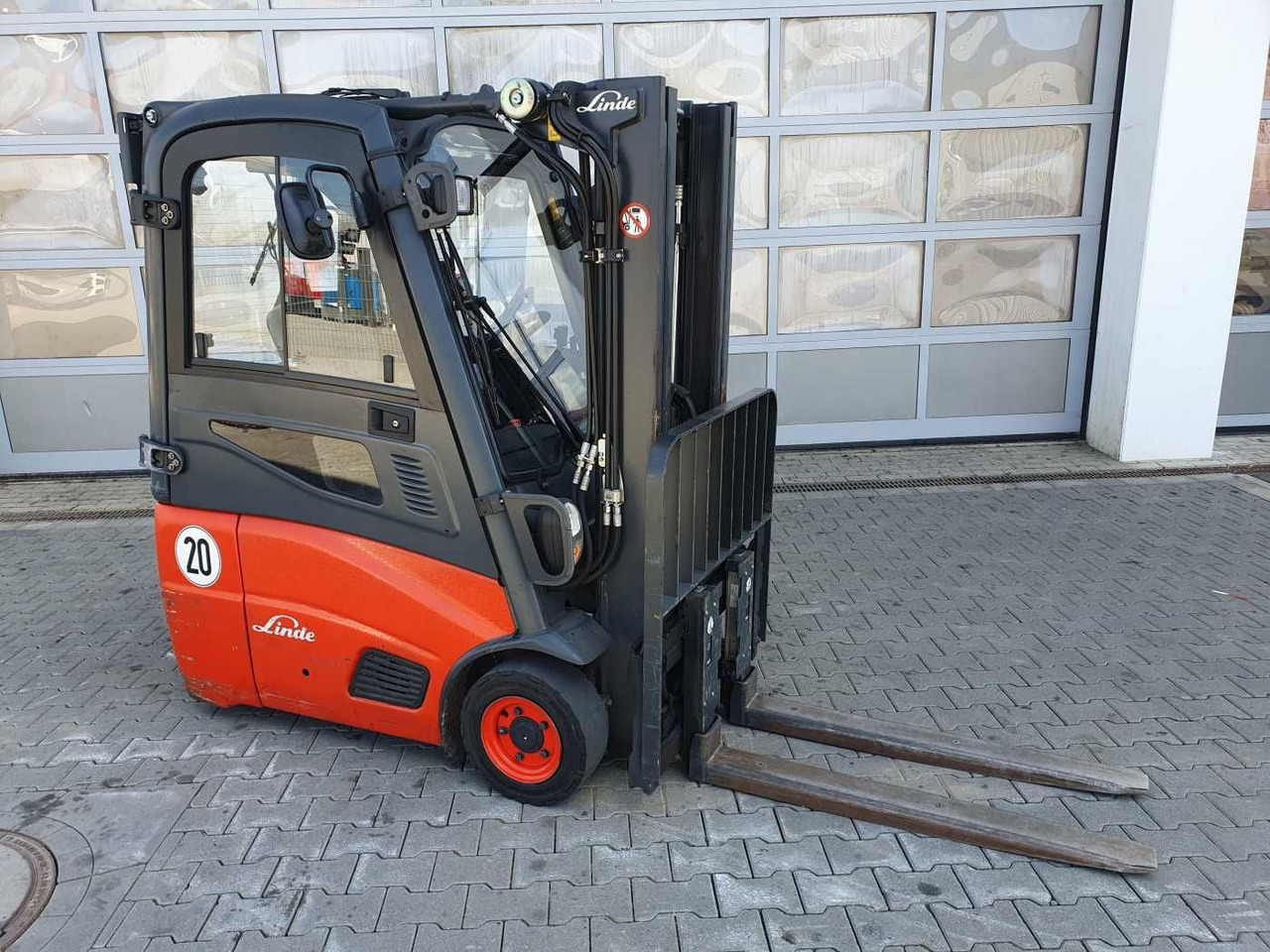 Linde E14 - 01 / Triplex: 4.00m! / SS / nur 3.405h! - Elektroiekrāvējs: foto 2 Linde E14 - 01 / Triplex: 4.00m! / SS / nur 3.405h! - Elektroiekrāvējs: foto 2