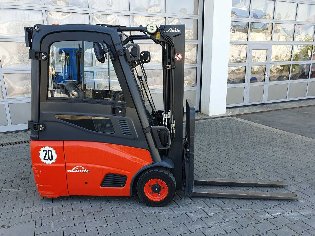 Linde E14 - 01 / Triplex: 4.10m! / SS / nur 1.003h! - Elektroiekrāvējs: foto 2 Linde E14 - 01 / Triplex: 4.10m! / SS / nur 1.003h! - Elektroiekrāvējs: foto 2