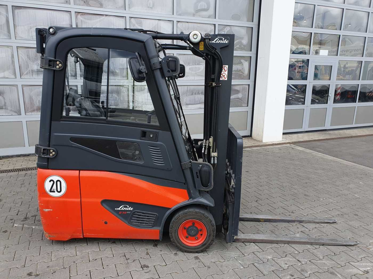 Linde E14 - 02 / Triplex: 4.00m! / SS / nur 1.777h! - Elektroiekrāvējs: foto 2 Linde E14 - 02 / Triplex: 4.00m! / SS / nur 1.777h! - Elektroiekrāvējs: foto 2