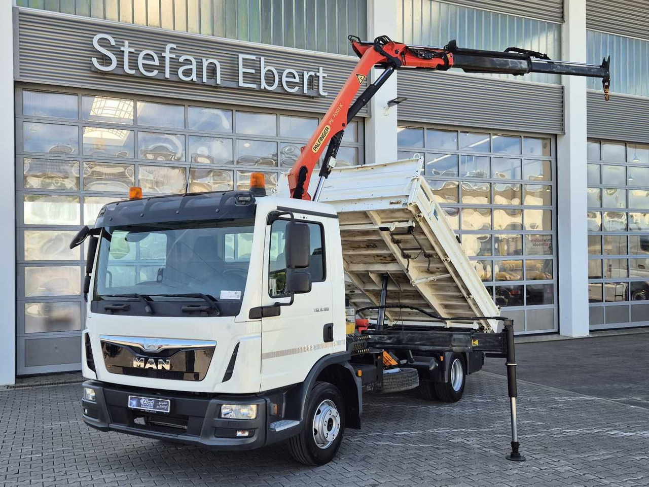 Komercauto pašizgāzējs MAN TGL 8.180 4x2 BB Kipper Kran Palfinger PK 7001 K: foto 1