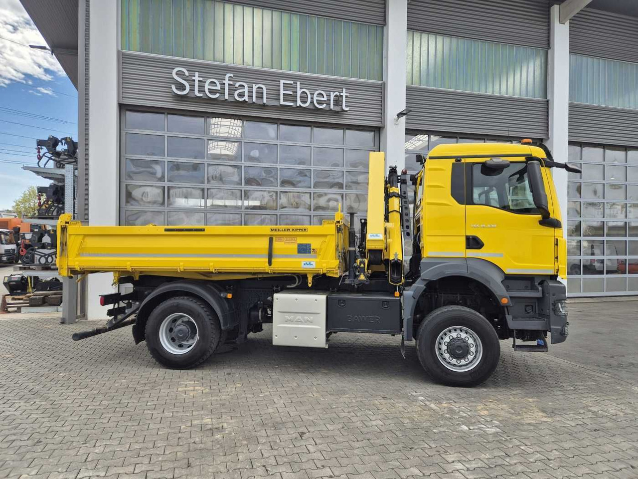 MAN TGS 18.430 4x4 BL Kran HMF 1130K-RCS Funk AHK - Kravas auto ar manipulatoru: foto 5 MAN TGS 18.430 4x4 BL Kran HMF 1130K-RCS Funk AHK - Kravas auto ar manipulatoru: foto 5