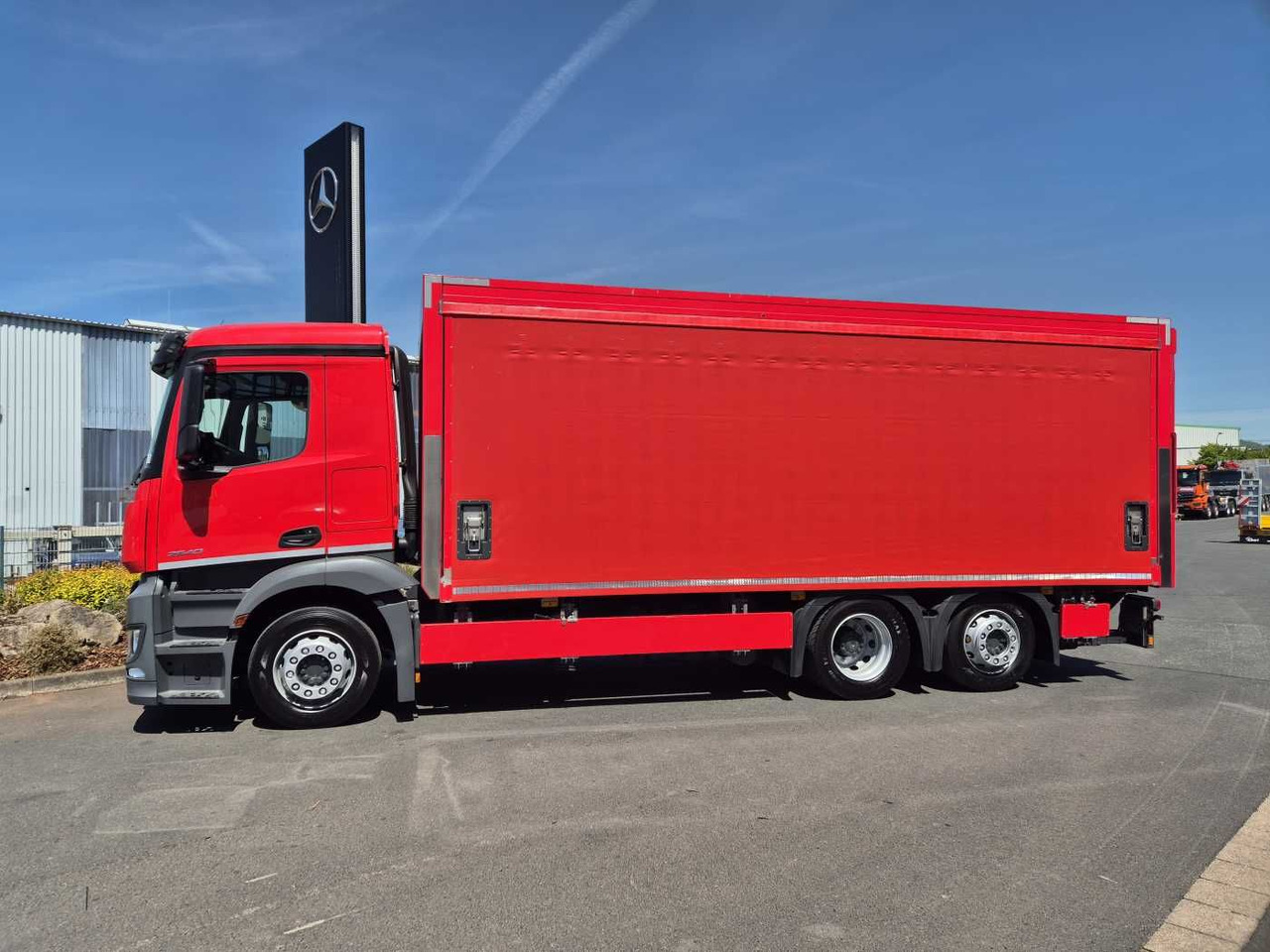 Mercedes-Benz Antos 2540 LnR 6x2 LBW Schiebeplanen AHK - Kravas automašīna ar tentu: foto 4 Mercedes-Benz Antos 2540 LnR 6x2 LBW Schiebeplanen AHK - Kravas automašīna ar tentu: foto 4