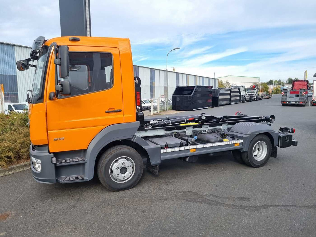 Mercedes-Benz Atego 818 K 4x2 HIAB XR5S3650 AHK Klima - Pacēlājs ar āķi: foto 4 Mercedes-Benz Atego 818 K 4x2 HIAB XR5S3650 AHK Klima - Pacēlājs ar āķi: foto 4