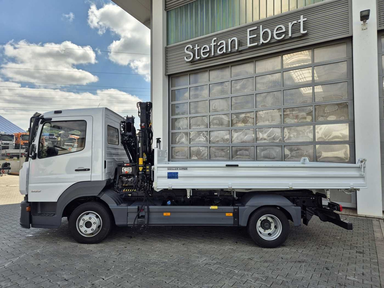 Mercedes-Benz Atego 823 KK Kipper+Kran+Funk+Greifersteuerung - Komercauto pašizgāzējs: foto 4 Mercedes-Benz Atego 823 KK Kipper+Kran+Funk+Greifersteuerung - Komercauto pašizgāzējs: foto 4