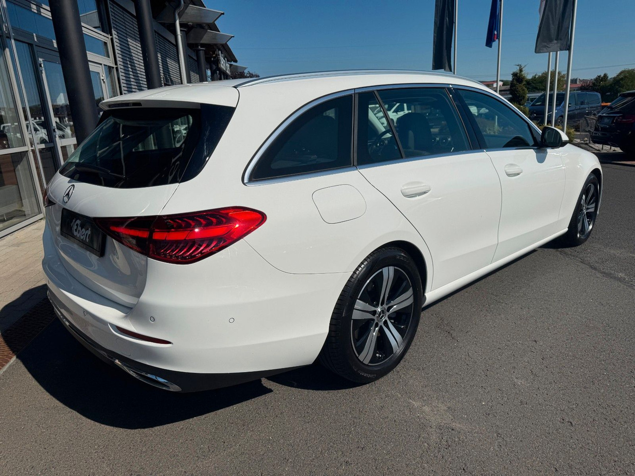 Mercedes-Benz C 180 T Avantgarde+AHK+Memory+Ambiente+TotW - Universālis: foto 4 Mercedes-Benz C 180 T Avantgarde+AHK+Memory+Ambiente+TotW - Universālis: foto 4