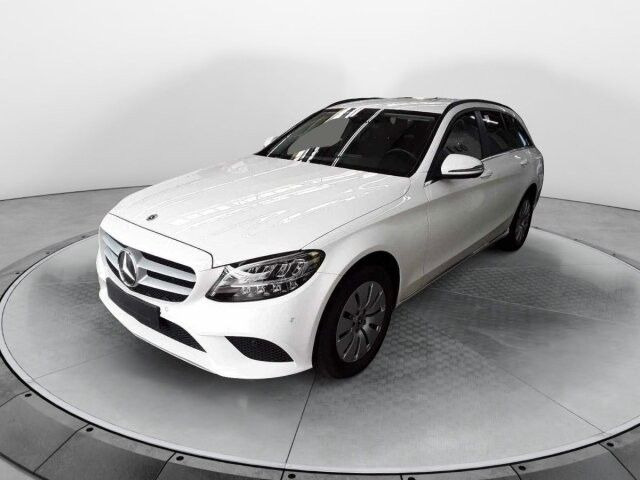 Mercedes-Benz C 180d T LED+RKamera+SHZ+DAB - Universālis: foto 1 Mercedes-Benz C 180d T LED+RKamera+SHZ+DAB - Universālis: foto 1