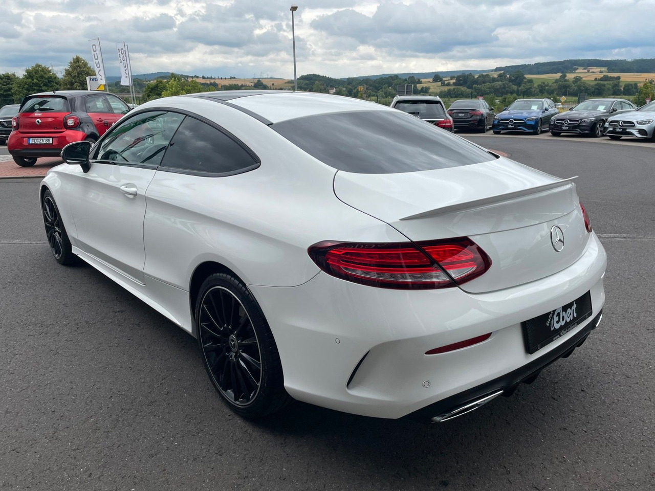 Mercedes-Benz C 220 d Coupe AMG+Pano+R-Kamera+Night+Carplay - Vieglā automašīna: foto 3 Mercedes-Benz C 220 d Coupe AMG+Pano+R-Kamera+Night+Carplay - Vieglā automašīna: foto 3