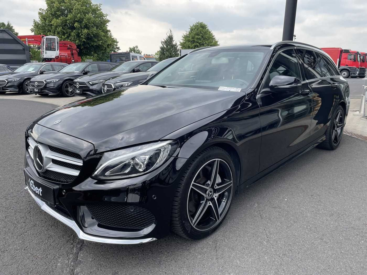 Mercedes-Benz C 220 d T 9G AMG AHK+360°+DISTR+El. Heckklappe - Vieglā automašīna: foto 2 Mercedes-Benz C 220 d T 9G AMG AHK+360°+DISTR+El. Heckklappe - Vieglā automašīna: foto 2